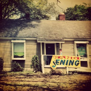 See? This house is SO sketchy.